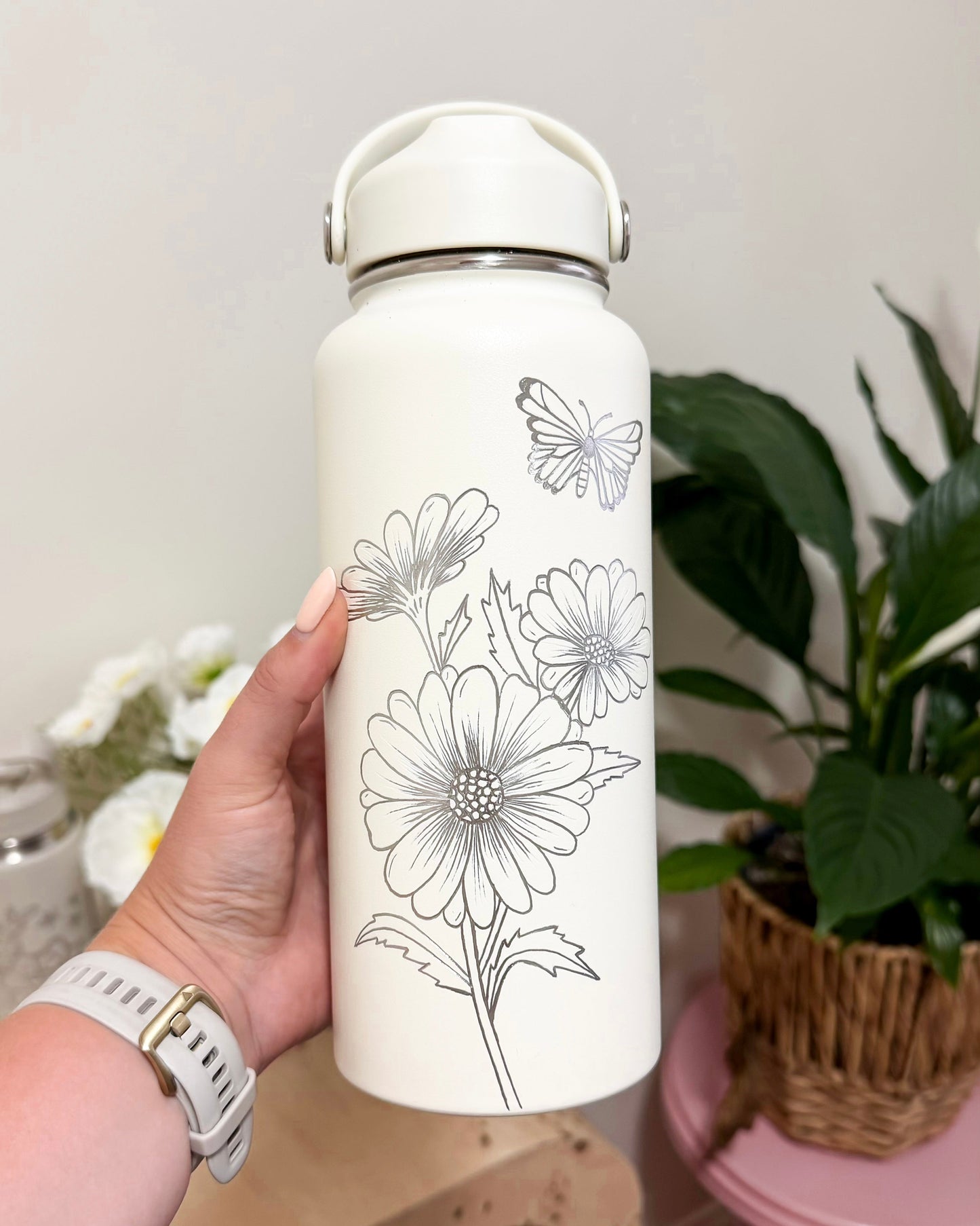 Hand Engraved 32oz Drink Bottle | Special Order